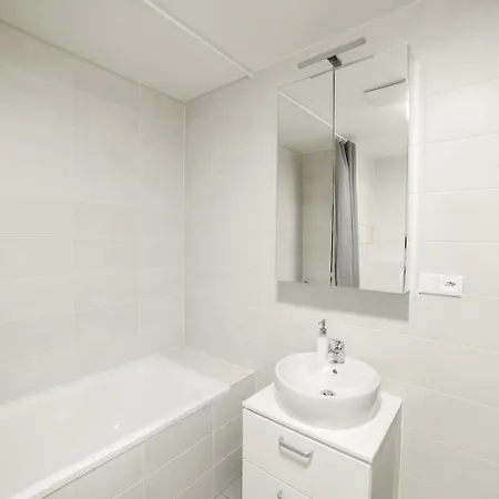 Brand New Privacy Quiet Next To Centre Connectivity Is Perfect براغ