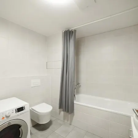Brand New Privacy Quiet Next To Centre Connectivity Is Perfect براغ